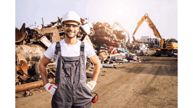 What's the Difference Between Scrap Yards and Salvage Yards